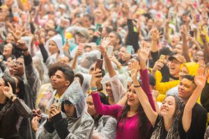 quase 5 mil pessoas aceitam jesus